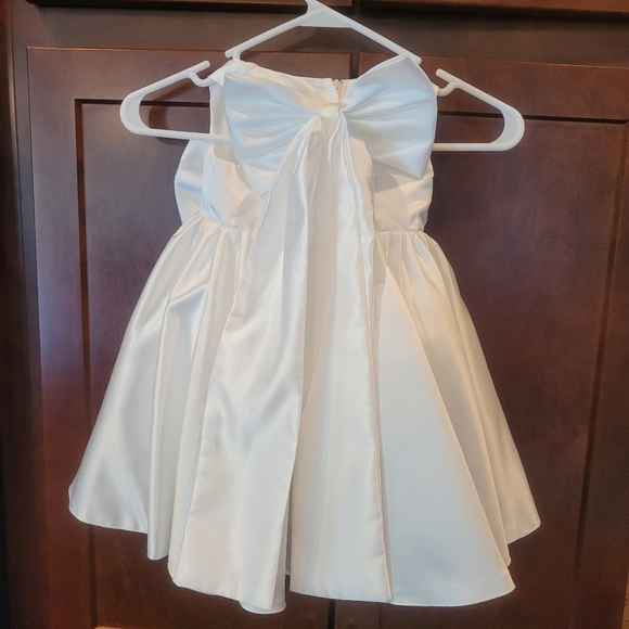 Flower Girl Dress - Picture 2 of 2